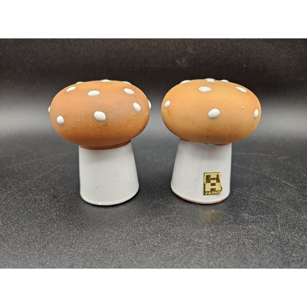 Vintage Holt Howard Mushroom Salt and Pepper Shakers MCM